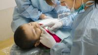 Columbia dental student treats pediatric patient